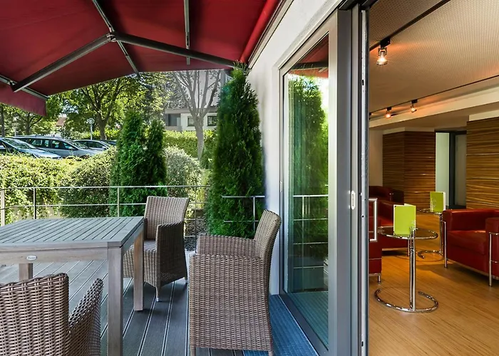 Отель Parkhotel Schillerhoehe 3*