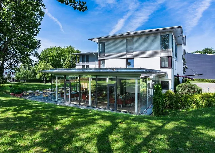 Отель Parkhotel Schillerhoehe