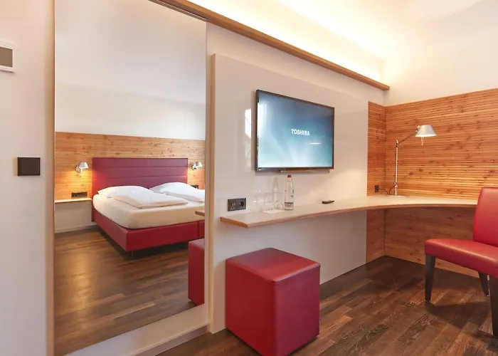 Parkhotel Schillerhoehe Отель